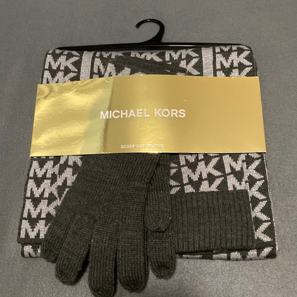 COPY - Michael Kors Scarf hat glove set